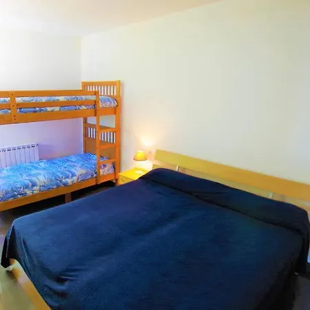 V&v Lloret- Nicole Villa *