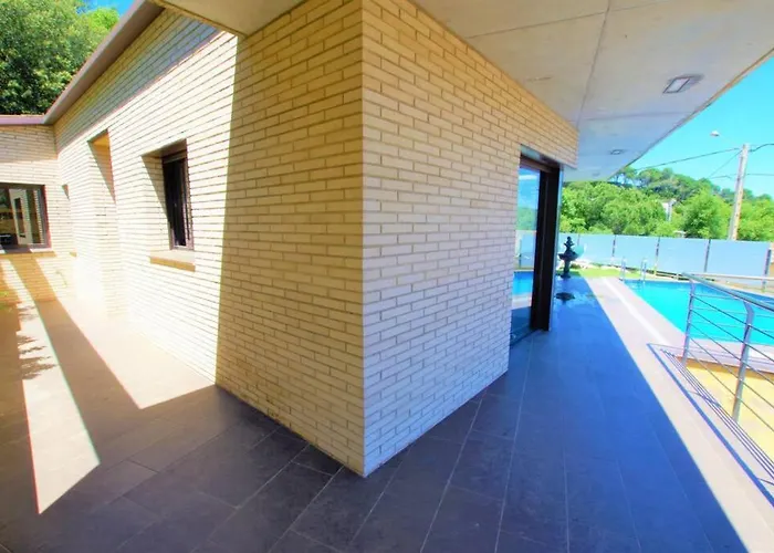 Willa V&v Lloret- Nicole Lloret de Mar