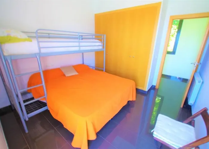 Willa V&v Lloret- Nicole *