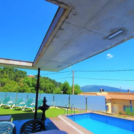 ヴィラ V&v Lloret- Nicole リョレート・デ・マル