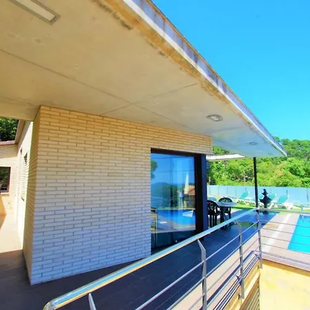 V&v Lloret- Nicole * יורט דה מאר