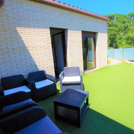 וילה V&v Lloret- Nicole