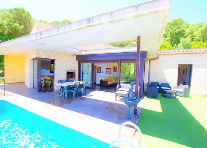 Willa V&v Lloret- Nicole